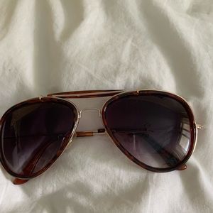 Tortoise Aviator Sunglasses